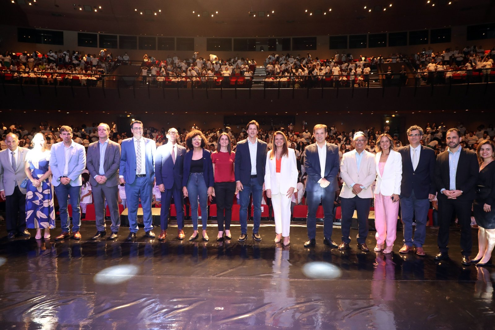 Governo de Goiás e OVG incluem 4 mil novos bolsistas no ProBem