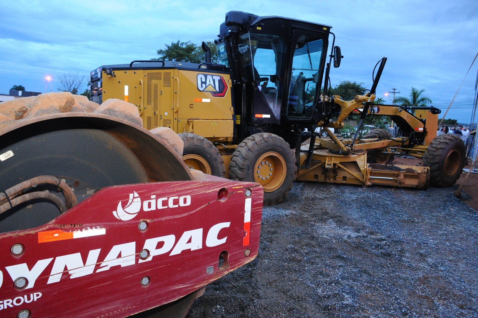 O prefeito Vilmar lançou iniciativas de pavimentação em 97 ruas do bairro Buriti Sereno, com um orçamento de quase R$ 50 milhões.